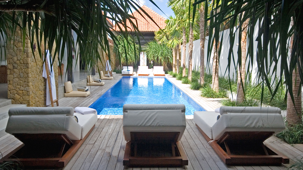Villa Hana - Pool during the day